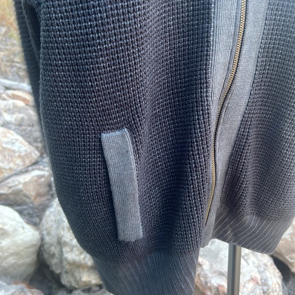 NWOT Soft Warm 100% Marino Wool Grandpa-core zip up cardigan oversized M - Picture 3 of 12